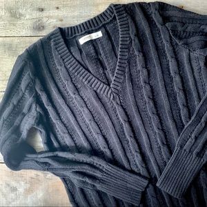 Old Navy Sweater. EUC- size L